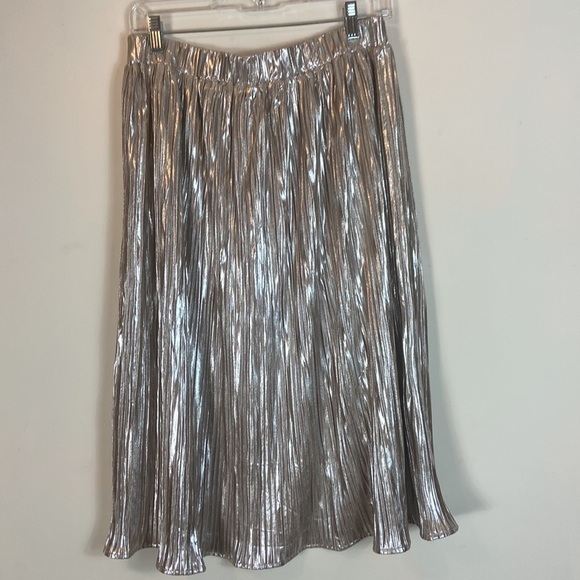 𝅺METALLIC pleated midi skirt - Picture 4 of 7
